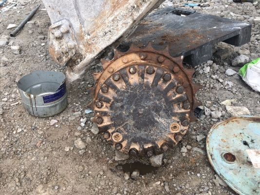 ขายตัวเดินCAT320V2(1คู่)