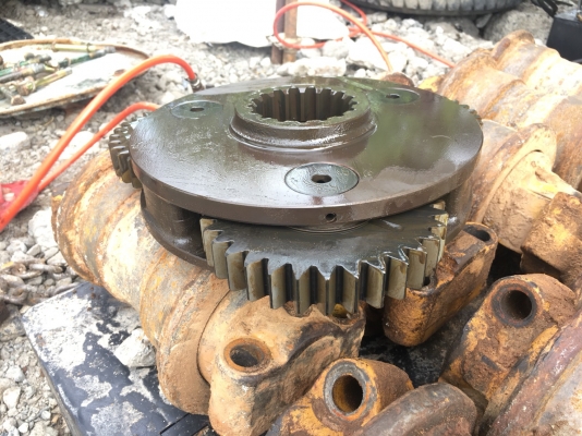 ขายตัวเดินCAT320V2(1คู่) ขายตัวเดินCAT320V2(1คู่)