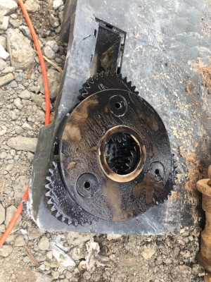 ขายตัวเดินCAT320V2(1คู่) ขายตัวเดินCAT320V2(1คู่)