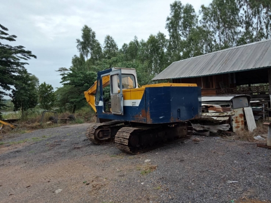 ขายKOMATSU PC 100 -2  รถตามภาพ  พร้อมใช้งาน เจ้าของขายเอง  ราคา  250,000 บาท