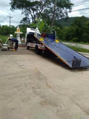 รถสไลด์ 6ล้อ ยี่ห้อ ISUZU เครื่อง 90 โทรโบ ถาด 45 องศา มีแอร์ รถสไลด์ 6ล้อ ยี่ห้อ ISUZU เครื่อง 90 โทรโบ ถาด 45 องศา มีแอร์