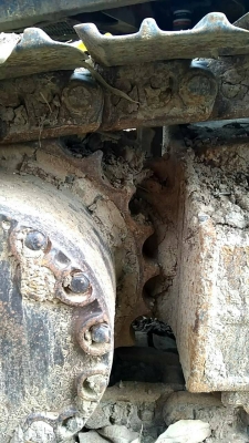 ขายรถแมคโค PC-200-5 มีเอกสารอินวอย์ ไฟฟ้าครบ บูมไม่มีรอยแตก ขาย 375,000 บาท