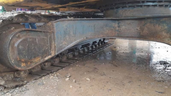 ขาย 690,000 KOMATSU pc 100-6-AC ไฟฟ้าครบ เครื่องดี ปั้มแรง เอวแน่น ช่วงล่างเต็ม รถสวยเดิมสภาพเก่านอกพร้อมใช้งาน   รถอยู่ นครปฐม 064-191-1112