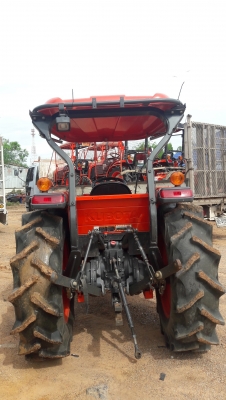 รถแทรกเตอร์มือสอง