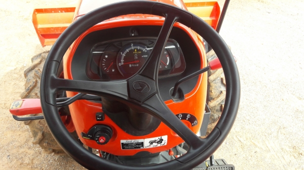 รถแทรกเตอร์มือสอง