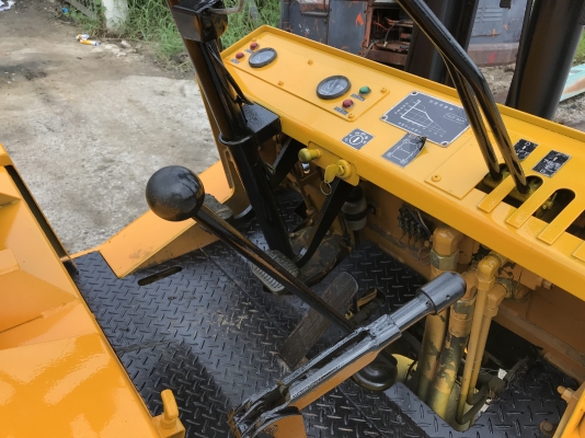 Sumitomo fd20pสภาพดีเก่าญี่ปุ่นยก 2 ตันสูง 3 เมตรไม่เคยใช้ในไทย เครื่องดีเซล