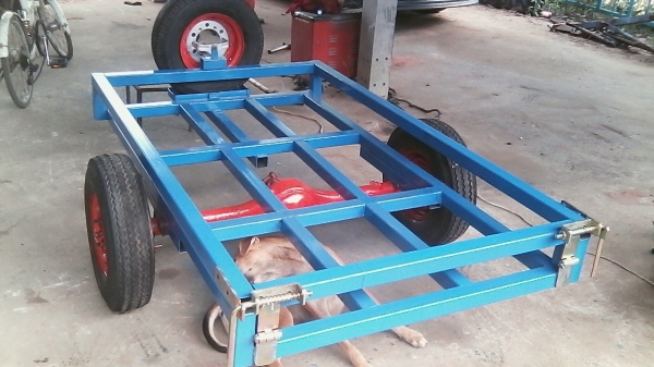 รถพ่วงเล็กต่อท้ายรถยนต์หรือรถไถเล็ก รถพ่วงเล็กต่อท้ายรถยนต์หรือรถไถเล็ก