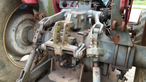 รถไถ SHIBAURA 8340 รถไถ SHIBAURA 8340