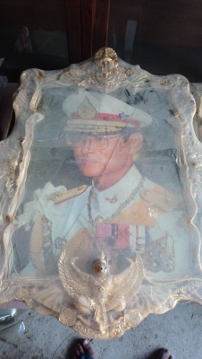 ภาพในหลวง-ราชินีกรอบเรซิ่น