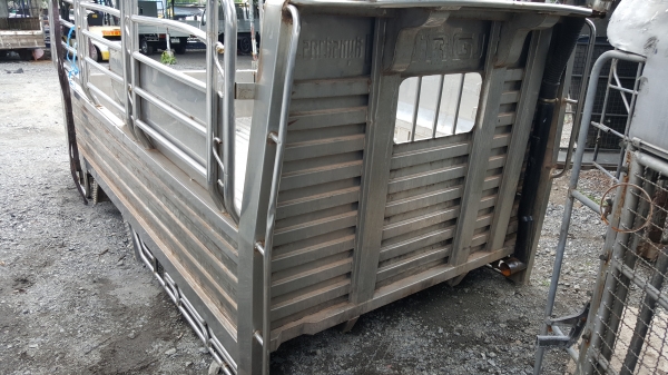 กะบะสแตนเลสทั้งใบสวยๆ