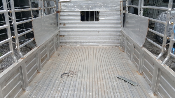 กะบะสแตนเลสทั้งใบสวยๆ