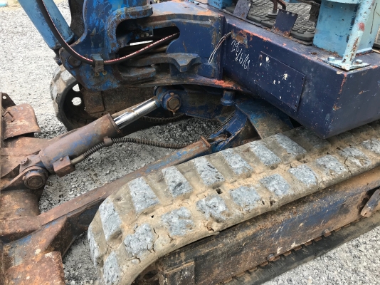 ขายถูกรถแบคโฮKOBELCOรุ่นSK032นำเข้าญี่ปุ่นไม่เคยใช้งานในไทยเอกสารพร้อม แทร็กยางเครื่อง3สูบสภาพพร้อมใช้งาน 081-8302909 จิรโรจน์ Line : @J555