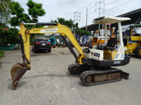 รถขุด B22