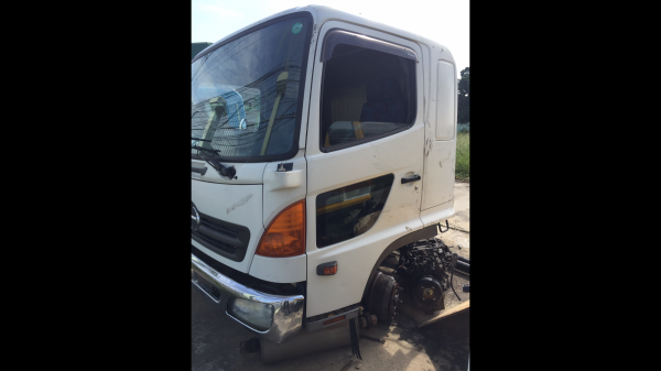 ขายหัว MEGA สีขาวกันชนสแตนเลสนำเข้าจากญี่ปุ่น