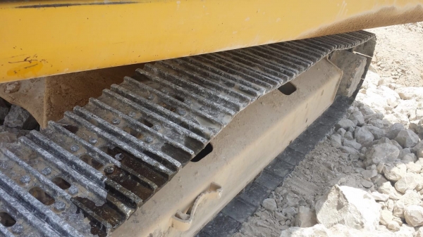 รถแบคโฮขนาด PC200 ยี่ห้อ KOMATฺฺSU