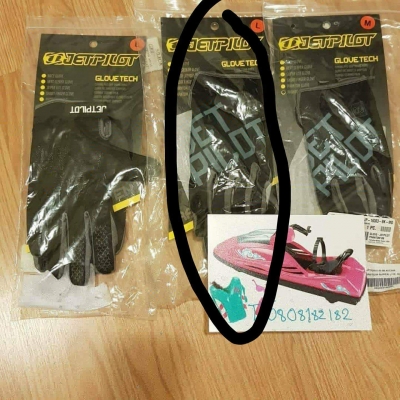 jet pilot ถุงมือ สำหรับ นัก jetski คู่ละ 1350บาท jet pilot ถุงมือ สำหรับ นัก jetski คู่ละ 1350บาท