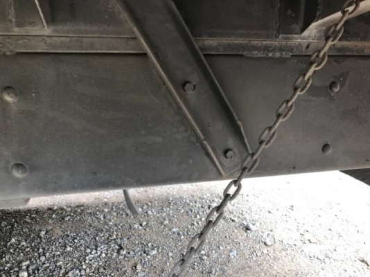 ขาย 565,000 บาท ISUZU ROCKY 175 แรง 1 เพลา ตู้ 10 บาน ยาว 7.2 เมตร FVM12MY เครื่อง 6BG1-175 แรง หัวบาง ยางดี คัสชีสวย แอร์เย็น เอกสารเล่ม ทะเบียน  รถอยู่  ชลบุรี โทร 0610710295  สนใจ รายการสินค้า อื่นๆ ที่ เว็ปไชค์ Truck2Hand  https://www.truck2hand.com/i