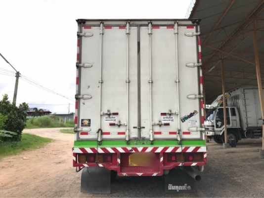 ขาย 645,000 บาท ISUZU ROCKY 195 แรง 1 เพลา ตู้ 10 บาน ยาว 7.2 เมตร (6 ล้อแปลง 10 ล้อ ลงเล่มแล้ว ) เครื่อง 6HE1-195 แรง หัวบาง ยางดี คัสชีสวย แอร์เย็น เอกสารเล่ม ทะเบียน  รถอยู่  ชลบุรี โทร 0610710295  สนใจ รายการสินค้า อื่นๆ ที่ เว็ปไชค์ Truck2Hand  https