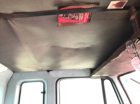 ขาย 645,000 บาท ISUZU ROCKY 195 แรง 1 เพลา ตู้ 10 บาน ยาว 7.2 เมตร (6 ล้อแปลง 10 ล้อ ลงเล่มแล้ว ) เครื่อง 6HE1-195 แรง หัวบาง ยางดี คัสชีสวย แอร์เย็น เอกสารเล่ม ทะเบียน  รถอยู่  ชลบุรี โทร 0610710295  สนใจ รายการสินค้า อื่นๆ ที่ เว็ปไชค์ Truck2Hand  https