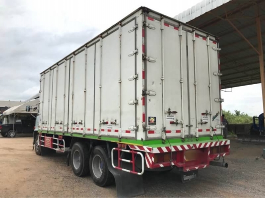 ขาย 645,000 บาท ISUZU ROCKY 195 แรง 1 เพลา ตู้ 10 บาน ยาว 7.2 เมตร (6 ล้อแปลง 10 ล้อ ลงเล่มแล้ว ) เครื่อง 6HE1-195 แรง หัวบาง ยางดี คัสชีสวย แอร์เย็น เอกสารเล่ม ทะเบียน  รถอยู่  ชลบุรี โทร 0610710295  สนใจ รายการสินค้า อื่นๆ ที่ เว็ปไชค์ Truck2Hand  https