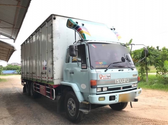 ขาย 645,000 บาท ISUZU ROCKY 195 แรง 1 เพลา ตู้ 10 บาน ยาว 7.2 เมตร (6 ล้อแปลง 10 ล้อ ลงเล่มแล้ว ) เครื่อง 6HE1-195 แรง หัวบาง ยางดี คัสชีสวย แอร์เย็น เอกสารเล่ม ทะเบียน  รถอยู่  ชลบุรี โทร 0610710295  สนใจ รายการสินค้า อื่นๆ ที่ เว็ปไชค์ Truck2Hand  https