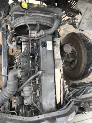 ขาย 645,000 บาท ISUZU ROCKY 195 แรง 1 เพลา ตู้ 10 บาน ยาว 7.2 เมตร (6 ล้อแปลง 10 ล้อ ลงเล่มแล้ว ) เครื่อง 6HE1-195 แรง หัวบาง ยางดี คัสชีสวย แอร์เย็น เอกสารเล่ม ทะเบียน  รถอยู่  ชลบุรี โทร 0610710295  สนใจ รายการสินค้า อื่นๆ ที่ เว็ปไชค์ Truck2Hand  https