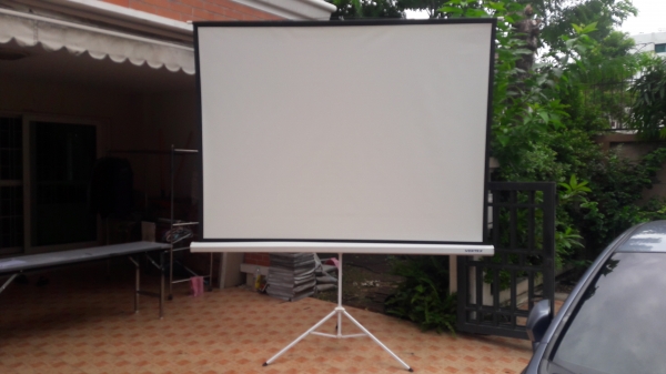 หน้าจอโปรเจคเตอร์มือสองยี่ห้อ VERTEX 120 นิ้ว