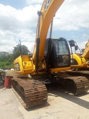 แบคโฮ JCB JS200