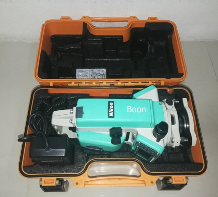 ขายกล้องสำรวจมือสอง  Total Station Nikon DTM 352