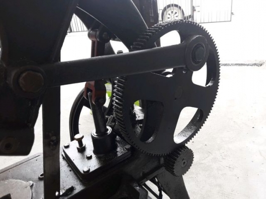 ขายเครื่องเลื่อย hero ขายเครื่องเลื่อย hero