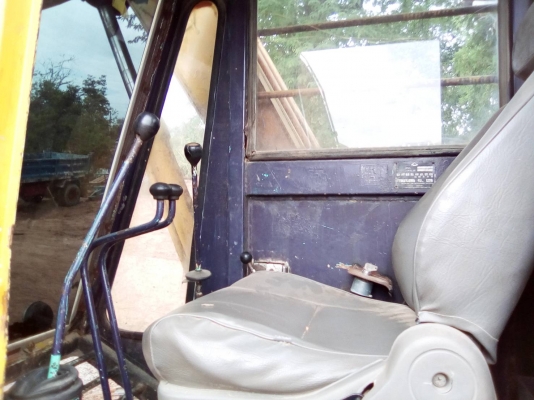 ขายรถแม็กโค60พร้อมใช้เครื่องดีมากปั้มแรงดีโซ่ดีล้อนำดีเอวแน่นสนใจโทร0641019335/0807346335