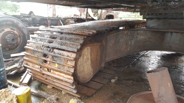 ขาย แบคโฮ KOMATSU PC200-6 ใส่เครื่อง MITSU 6D16 195 แรงม้า ปั้มเดิม ช่วงล่างเต็ม ไฟฟ้าตัดแล้ว เอกสารใบซื้อขาย