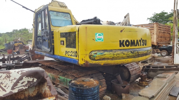 ขาย แบคโฮ KOMATSU PC200-6 ใส่เครื่อง MITSU 6D16 195 แรงม้า ปั้มเดิม ช่วงล่างเต็ม ไฟฟ้าตัดแล้ว เอกสารใบซื้อขาย