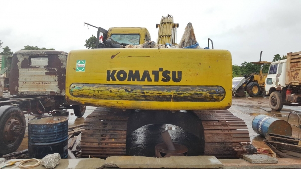 ขาย แบคโฮ KOMATSU PC200-6 ใส่เครื่อง MITSU 6D16 195 แรงม้า ปั้มเดิม ช่วงล่างเต็ม ไฟฟ้าตัดแล้ว เอกสารใบซื้อขาย