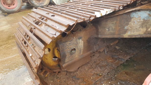 ขาย แบคโฮ KOMATSU PC200-6 ใส่เครื่อง MITSU 6D16 195 แรงม้า ปั้มเดิม ช่วงล่างเต็ม ไฟฟ้าตัดแล้ว เอกสารใบซื้อขาย