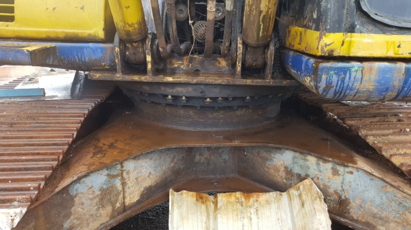 ขาย แบคโฮ KOMATSU PC200-6 ใส่เครื่อง MITSU 6D16 195 แรงม้า ปั้มเดิม ช่วงล่างเต็ม ไฟฟ้าตัดแล้ว เอกสารใบซื้อขาย