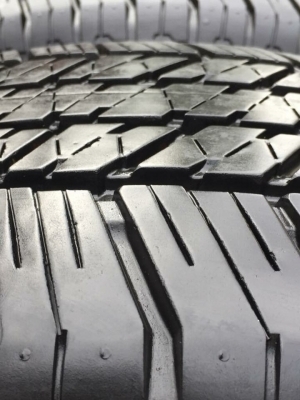 ยาง Bridgestone 265 65 17 ปี17 ดอกเต็ม ไม่มีปะ ใช้ยาว ราคาไม่แพง