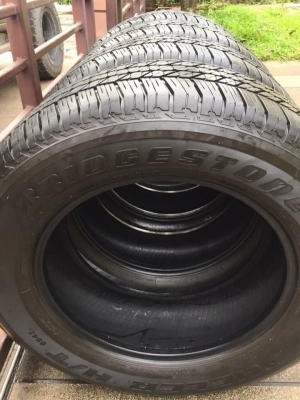 ยาง Bridgestone 265 65 17 ปี17 ดอกเต็ม ไม่มีปะ ใช้ยาว ราคาไม่แพง