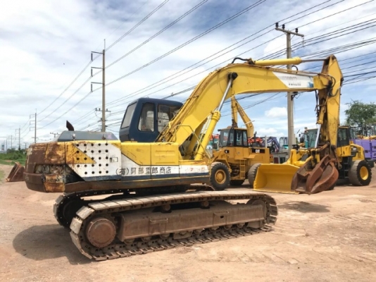 ขายรถขุด KOBELCO SK220 MARK 3 หัวแม่เหล็ก รถนอกนำเข้าเองจากญี่ปุ่น สภาพสวยพร้อมใช้ มีVDOการทำงานครับ