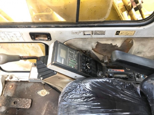 ขายรถขุด KOBELCO SK220 MARK 3 หัวแม่เหล็ก รถนอกนำเข้าเองจากญี่ปุ่น สภาพสวยพร้อมใช้ มีVDOการทำงานครับ