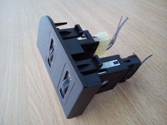 สวิทช์ปรับไฟหน้ากับสวิทช์ปรับไฟเรือนไมล์ พร้อมกรอบพลาสติก BMW E36 สวิทช์ปรับไฟหน้ากับสวิทช์ปรับไฟเรือนไมล์ พร้อมกรอบพลาสติก BMW E36