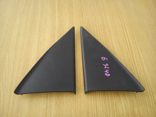 สามเหลี่ยมปิดหลังกระจกมองข้าง BMW E36 เเท้