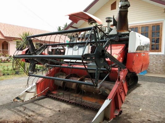 รถเกี้ยวข้าว DC68G พร้อมใช้งานเครื่องดีมากๆๆ รถเกี้ยวข้าว DC68G พร้อมใช้งานเครื่องดีมากๆๆ