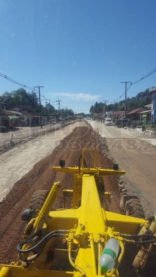 ขายด่วน รถเกรด komatsu GD28 เครื่องดี พร้อมใช้งาน มีเอกสารซื้อขาย เพียง 320000 บาท