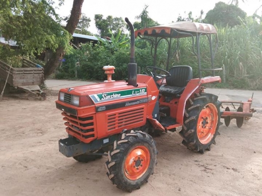 เก่านอกL1-18 สองเพลา พร้อมผาลหลัง เก่านอกL1-18 สองเพลา พร้อมผาลหลัง