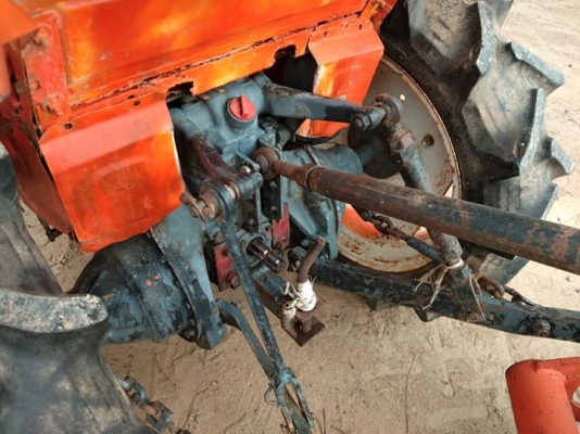 เก่านอกL1-18 สองเพลา พร้อมผาลหลัง เก่านอกL1-18 สองเพลา พร้อมผาลหลัง