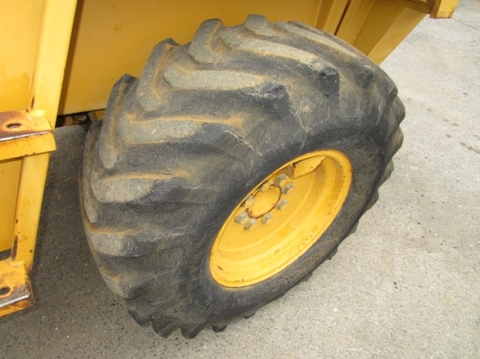 ขายรถตัก ยี่ห้อTCM รุ่น 820-2 ขายรถตัก ยี่ห้อTCM รุ่น 820-2