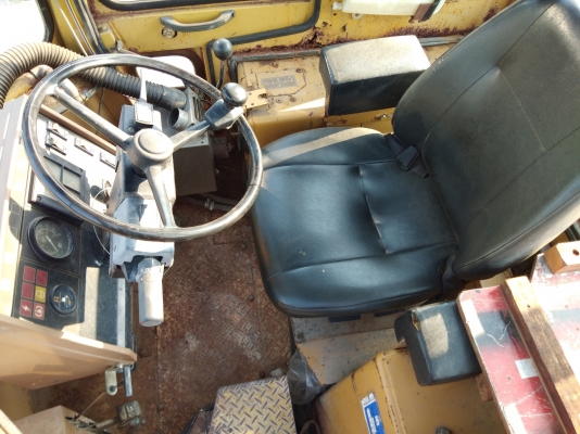 รถตัก เก่านอก ขายถูก CAT 910F นำเข้าจากญี่ปุ่น โทร.090-986-2521 อ๊อบ