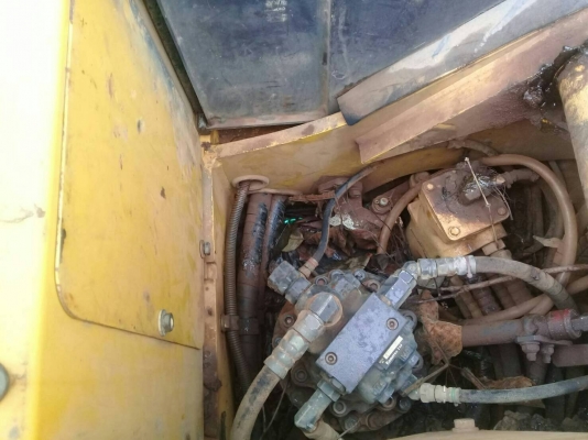 ขายเหมาคู่ 2 คัน KOMATSU PC78US 2 คัน มีหัวกระแทก 1 คัน เอกสารเล่ม ราคา 1250000 ขายเหมาคู่ 2 คัน KOMATSU PC78US 2 คัน มีหัวกระแทก 1 คัน เอกสารเล่ม ราคา 1250000