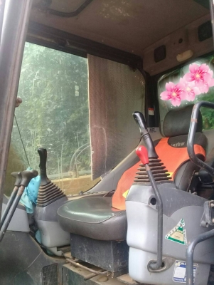 ขายเหมาคู่ 2 คัน KOMATSU PC78US 2 คัน มีหัวกระแทก 1 คัน เอกสารเล่ม ราคา 1250000 ขายเหมาคู่ 2 คัน KOMATSU PC78US 2 คัน มีหัวกระแทก 1 คัน เอกสารเล่ม ราคา 1250000